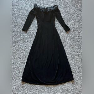 Alex Evenings Blacks Velvet Evening Gown Womens 6P Faux Fur Trim Luxury Party